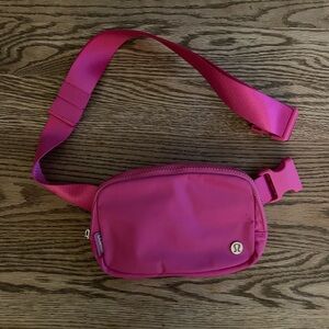 Lululemon Sonic Pink Everywhere Belt Bag